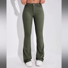 Brand New. Never Worn. First Two Listing Photos Are More True To Color. Green Flare Jeans, Forest Green Jeans, Dark Green Jeans, Ripped Baggy Jeans, Orange Jeans, Womens Flare Jeans, Shein Jeans, Denim Flare Jeans, Bootcut Pants