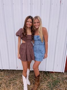 Cute Country Birthday Outfits, Concert And Festival Outfits, Western Theme Homecoming Outfit, Long Sleeve Country Dress, Country School Dance Outfits, Barn Dance Dresses, Country Dresses Concert, Parker Mccollum Concert Outfit Summer, Morgan Wallen Concert Outfit Dress