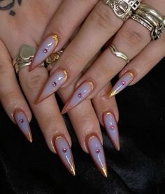 Y2k Stiletto Nails, Pierced Nails, Simple Nail Design, Aesthetic Nail, Nail Art Pictures, Vintage Nails, Edgy Nails, Goth Nails