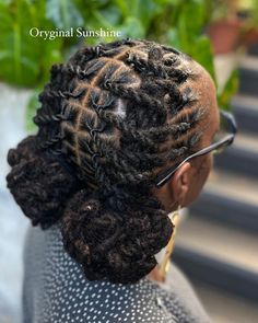 5,760 likes, 12 comments - oryginalsunshine on April 10, 2024 Low Loc Bun Styles, Long Loc Styles, Hair Muse, Loc Updo, Twist Curls