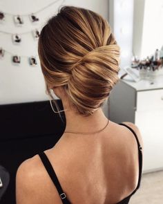 Diy Elegant Updos For Long Hair, High Twist Updo, Easy French Twist Long Hair, French Twist Long Hair, Easy Updo Long Hair, Easy Updos For Long Hair For Beginners, Easy Updo For Long Hair, Simple Updos For Long Hair, Elegant Updos For Long Hair