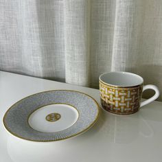 Classic Hermès Mosaique Au 24 Gold Tea Cup & Saucer. 
Retail: $300.00 Gold Tea, Cup Saucer, Tea Cup Saucer, Tea Cup, Cup And Saucer, Tea Cups, Dinnerware, Tea, Gold