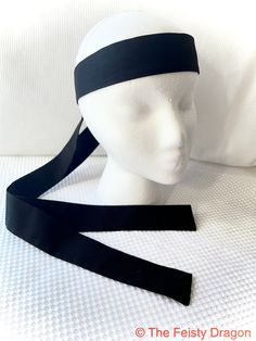 Designed to resemble the headband worn by  Rambo in the 3rd movie installment, this listing is for a single 1.5" wide headband with square ends. Made from woven cotton, which means no stretching out and a secure knot when tied. The finishing touch to go from karate master to Ryu, or jungle trooper to Rambo! Also great for any karate, ninja, or anime attire. COLOR:  Black Other Colors Available: RED: https://thefeistydragon.etsy.com/listing/1576361414/ryu-headband-rambo-headband-long-red WHITE: h Headband Reference, Secure Knot, Ninja Headband, Headband Ideas, Costume Noir, Black Costume, Cotton Headband, Black Headband, Halloween 2024