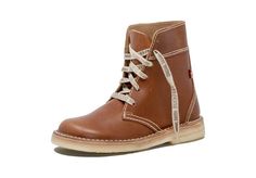 Note: Some size–color combinations may be out of stock but are offered as a pre-order; please see the product’s original purchasing page for details. Versatile, handcrafted, all-season lace-up boot. From the mountains to city streets, the versatile Fåborg [faa-bor] is one of our most popular boots. Heavy Terracare® lea Duck Feet, Popular Boots, Green Jeans, Open Toed Heels, Faded Denim, City Streets, Sandal Fashion, Lace Up Boots, Winter Boot