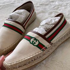 New In Box. 100% Authentic. Has Some Glue Showing On Insole, Please See Picture. White Casual Gucci Espadrilles, Gucci White Round Toe Espadrilles, White Gucci Espadrilles For Spring, Gucci Casual Round Toe Espadrilles, Casual Gucci Espadrilles With Round Toe, Casual Gucci Espadrilles, Gucci Espadrilles For Beach With Branded Insole, Designer Gucci Flat Espadrilles, Gucci Espadrilles For Beach