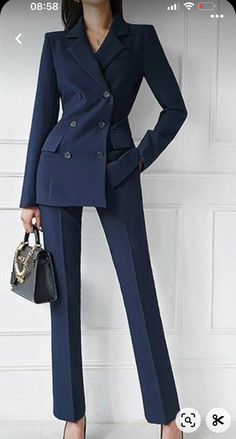 Women In Coat Suit, Formal Pant Designs For Women, Smart Suit Women, 3 Piece Suit For Women Style, Suit Blue Woman, Power Suits For Women Business, Women Coat Outfit Formal, Business Coats Women, Formal 3 Piece Suit Women