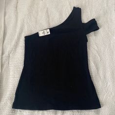 One Shoulder Black Shirt. Size Medium. Tags Still On. Black Cotton Top For Night Out, Casual Black Shirt For Night Out, Casual Striped Shirt, Lace Sleeve Top, Pink Long Sleeve Shirt, Grey Leopard Print, Striped Turtleneck, Black Long Sleeve Top, Casual Stripes