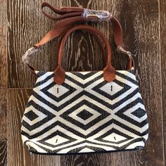 Made Of Foot-Loomed Fabric And Cognac Brown Leather With Double Top Handles, A Cross-Body Strap. Color: Black & White Size: Medium Bag Depth: 5.5" Style: Messenger & Cross Body Bag Height: 10.25" Bag Length: 13.5" Brand: Rachel Zoe Tribe Alive Pattern: Argyle, Diamond Material: Leather Trim, Cloth Bag Nwot Mens Button Up Sweater, Luxe Handbags, Cute Crossbody Bags, Suede Purse, Hobo Crossbody Bag, Green Purse, Medium Bag, Printed Handbags, Cloth Bag