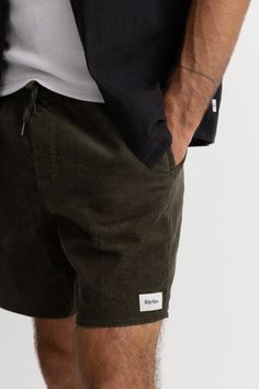 Soft, comfortable, and essential, the Classic Cord Jam is your year-round stylish shorts solution in a cotton corduroy, easy elastic waist and built to last. 100% Cotton Corduroy Stylish Shorts, Olive Pants, Corduroy Fabric, Raw Denim, Knit Jacket, Waist Pants, Easy Wear, Board Shorts, Vintage Tees