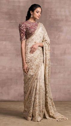 White Sari, Fancy Sarees Party Wear, Saree Blouse Patterns, Saree Designs Party Wear, Elegant Blouse Designs, Embroidered Saree, Tarun Tahiliani