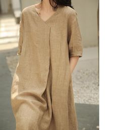 Linen Clothes For Women Classy, Short Women Dresses, Summer Dresses Linen, Kain Linen, Linen Dress Pattern, Linen Dresses Summer, Linen Style Fashion, Dresses Linen, Simple Kurta Designs