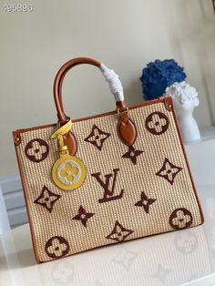 LV OnTheGo MM Tote Bag Monogram Raffia Tan For Women Tas Louis Vuitton, Onthego Mm, Louis Vuitton Onthego, Louis Vuitton Mm, Sac Louis Vuitton, Tas Bahu, Embroidered Monogram, Vuitton Bag, Lady Dior Bag