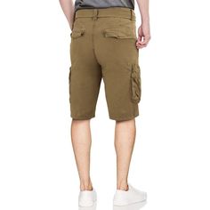 Rugged style. You'll be ready for anything the day throws at you in these men's RawX cargo shorts. Click on this MEN'S GUIDE to find the perfect fit and more!Includes: shorts & beltCargo pockets6-pocketZipper flyFIT & SIZINGRegular fit12.5-inch inseamMeasurements are approximate and may vary by sizeFABRIC & CARECottonMachine washImported Size: 30. Color: Med Purple. Gender: male. Age Group: adult. Pattern: Solid. Navy Camo, British Khaki, Outfits 90s, White Camo, Camo Shorts, Rugged Style, Laid Back Style, Mens Big And Tall, Camo Print