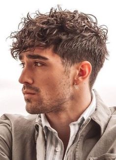 Curly Quiff, Curly Man, Mens Wavy Haircuts, Short Wavy Haircuts, Mens Haircuts Short Hair