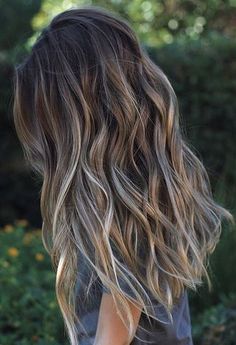 hair color to try - bronde hair color via balayage highlights Bronde Hair, Soft Caramel, Low Maintenance Hair, Winter Hair Color