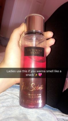 Smell Like A Snack, Victoria Secret Spray, Victoria Secret Perfume Body Spray, Perfume Victoria Secret, Profumo Victoria Secret, Victoria Secret Body Spray, Makeup Tip, Victoria Secret Fragrances, Perfume Body Spray