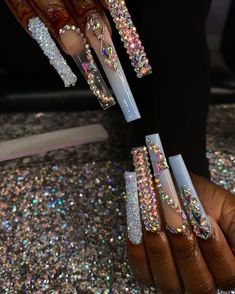 Cute Nail Designs Short Nails, Short Nails Holiday, Long Nails Bling, Nail Inspo Elegant, Cute Nail Designs Short, Nail Designs Short Nails, Nails For Black Women, Nails Photoshoot, Photoshoot Nails