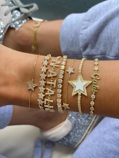 Preppy Jewelry, Wrist Jewelry, Luxe Jewelry, Jewelry Accessories Ideas, Gold Bracelets, Classy Jewelry