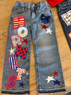 Show your school spirit with custom painted jeans! Jeans will need to be provided by the customer to ensure fit. Once order is placed, I will email mailing address All jeans are painted with fabric paint and completely custom! Embellishments can be added to bottom and pockets and sewn on Include colors, what jeans should say, and any additional information in notes Cheer Pants Ideas, Painted Jeans For Hoco, School Jeans Painted, Painted Jean Ideas, Trendy Denim Jeans For School, Fun Blue Cotton Jeans, Trendy Hand Painted Cotton Jeans, Blue Hand Painted Cotton Jeans, Homecoming Painted Jeans