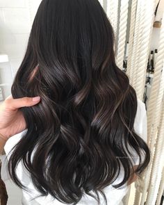 Long Dark Brown Hair, Long Dark Hair, Hair Color Highlights, Long Black Hair, Hair Color Balayage, Dark Brown Hair