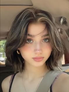 Short Haircut For Wavy Hair Mid Length, Layered Short Haircuts For Thick Hair, Short Layered Bob Without Bangs, Short Brown Hair With Face Framing Layers, Chin Length Curtain Bangs Straight Hair, Messy Hairstyles For Short Hair Shoulder Length, Mid Length Hair With Layers For Straight Hair, Thick Short Haircuts For Women, Short Very Layered Hair