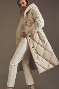 The Snug-As-A-Duvet Coat  Is Having A Moment, And You Won'T Want To Miss Out. Encapsulating This Cozy Trend, Our Padded Longline Design Shows Off Quilted Panels, A Thick Hood And Long Sleeves. Utility-Style Trims Come In The Form Of A Matching Belt And Toggles At The Hem, So You Can Cinch It In Further To Keep Out The Cold On Winter Walks. Long Quilted Coat Outfit, 2024 Winter Jacket Trends, Puffer Jacket Long Outfit, Maxi Puffer Coat Outfit, Long Winter Jacket Outfit, Winter Jackets 2024, Winter Coats 2024, Padded Coat Outfit, Long Puffer Coat Outfit