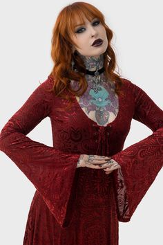 LEPIDOPTERA.- Soft burnout velvet.- Statement velvet artwork.- Long flared bell sleeves.- Maxi length.- Lace up detail.- Lining.- Fitted.With KILLSTAR branding, 53% Polyamide 29% Polyester 18% Elastane.Machine wash cold (30°C) / Do not bleach / Do not tumble dry / Do not iron / Do not dry clean. Imported. Velvet Gothic Dress, Fall Goth, Red Bell Sleeve Dress, Killstar Clothing, Witchy Outfits, Chill Style, Witchy Goth, 2010 Fashion, 2023 Clothing