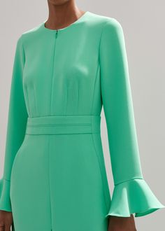 ME+EM's Mint Fluid Crepe Elegant Midi Dress is crafted from crease-resistant recycled crepe for AM-PM polish. Shop now. Clear Spring Palette, Elegant Midi Dress, Ankle Sleeve, Corporate Wear, Elegant Midi Dresses, Mint And Navy, Now And Forever, Boss Lady, Lace Dress