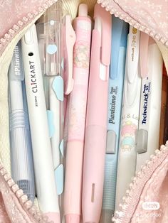 Pink Studying, Soft School, Stationary Obsession, Studying Stationary, Pink Academia, Academic Aesthetic, Pretty School Supplies, Iris Art, Cute Stationary School Supplies