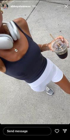 Healthy Summer Lifestyle, Set Active Aesthetic, Simple Athletic Outfits, Summer Workout Aesthetic, Workout Aesthetic Outfits, Running Outfit Aesthetic, Running Aesthetic Fitness, Workout Clothes Aesthetic, Summer Gym Outfit