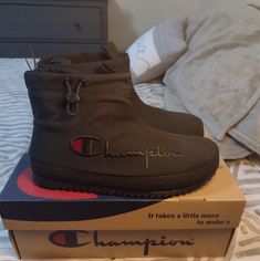 Champion "Rally Drizzle Slipper" For Men Or Women, Brand New With Box Champion Shoes, Mens Snow Boots, Red Sneakers, Triple Black, Box Color, Black Sneaker, Snow Boots, Fashion Boots, Boots Men