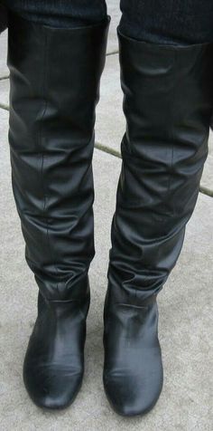 Low Heel Boots, Cool Boots, Black Leather Boots, Over The Knee Boots, Over The Knee, Low Heels