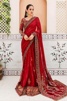 Royal Pakistani Bridal Dress in Deep Red Saree Style Bangladesh Dress, Red Bridal Saree, Red Saree Wedding, Bride Saree, Mukaish Work, Pakistani Bridal Dress, Pengantin India, Saree Style, Raw Silk Fabric