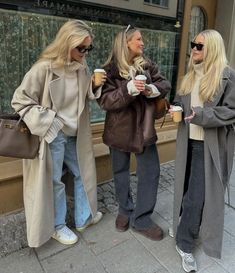 Amsterdam Outfit, Uggs Outfits, Nyc Winter Outfits, December Outfits, Nyc Fits, Look Boho Chic, Nyc Outfits, New York Outfits, New York Winter