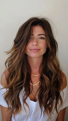 Bronzed Brunette Hair, Sunkissed Hair Brunette Sun Kissed Natural Subtle Highlights, Low Maintenance Brunette Balayage Hair, Summer Brunette Hair, Sunkissed Brunette Hair, Sunkissed Brunette, Brunette Hair Ideas, Sunkissed Hair Brunette, Color Trends 2024