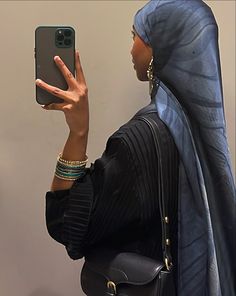 Hijab Fashion Black Women, Mood Board Black Women, Black Hijabi Aesthetic, Abaya Aesthetic, Construction Fails, Hijab Fashion Summer, Mode Zara