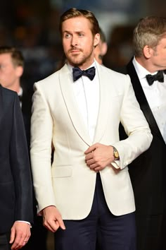 [Ad] 74 Most Popular Wedding Suits Men White Tricks You Need To Know This Winter #weddingsuitsmenwhite Dinner Jacket Wedding, White Tuxedo Wedding, White Tuxedo Jacket, White Wedding Suit, Navy Tuxedos, White Tux, Wedding Suits Groom