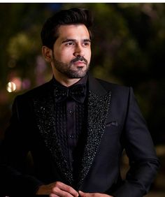 Tuxedo For Engagement Indian, Designer Suits For Men Reception, Black Reception Suit For Men, Engagement Tuxedo For Men, Reception Blazer For Groom, Blazer Outfits Men For Reception, Reception Outfit For Men, Reception Suits For Men, Tuxedo Suit Men Wedding Ideas