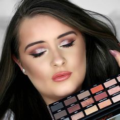 YouTuber Jodie Caughey shares a rose gold makeup tutorial using GWA's Ultimate Goddess eyeshadow palette. Beautiful eye makeup #gwalondon Gold Makeup Tutorial, Rose Gold Makeup, Beautiful Eye Makeup, Gold Makeup, Beautiful Eye, A Rose, Beautiful Eyes