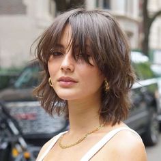 Modern Shag Short Hair, Split Bangs Short Hair, Short Hair Ideas Haircuts With Curtain Bangs, Mullet Hairstyle Women Wolfcut, Short Face Haircuts, Layered Textured Bob Short, Bangs Fall 2023, Layered Bob With Bangs Straight Hair, Short Hairstyles With Wispy Bangs