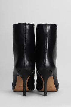 texan Ankle boots in black leather, pointed toe, slip on, stitching detail, leather sole, 80 mm heel, Made in Italy Fendi Wallet On Chain, Expensive Handbags, Golden Goose Shoes, Prada Leather, Footwear Design Women, Beautiful Shoes, Luxury Shoes, High Heel Shoes, Me Too Shoes