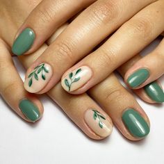 Natural Nails Green Designs, Nature Design Nails, Simple Plant Nails, Simple Plant Nail Designs, Green September Nails, Biab Nail Design Green, Green Leafy Nails, Simple Nature Nails, Green Plant Nail Design