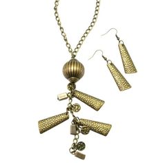 Wicked Wonders VIP Bling Necklace Gee Whiz Brass Necklace Affordable Bling_Bling Fashion Paparazzi Brass Necklace, Large Abstract, Brass Chain, Cute Jewelry, Affordable Fashion, Matching Earrings, Womens Necklaces, Shells, Fashion Jewelry