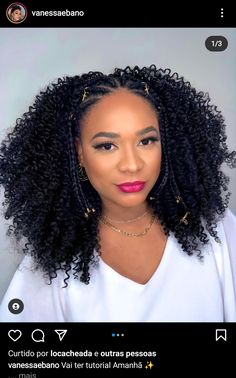 Natural Hairstyles For Round Faces, Half Afro Half Braids, Crochet Afro Hairstyles For Black Women, Fulani Crochet Hairstyles, Bohemian Hairstyles Black Women, Afro Crochet Hairstyles, Braids And Crochet Hairstyles Half, 3a Braided Hairstyles, Braid Crown Black Women