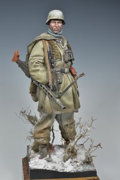 German MG 42 gunner Wwii German Uniforms, Tamiya Model Kits, German Soldier, Tamiya Models, Tiger Tank