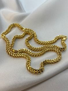 4.40 MM 14k Gold Franco Chain , 21.5 inches, 4.40mm, 16.50 gr 14k Gold Franco Chain , 20 inches, 4.40mm, 15.200  gr This is a Trending Etsy Bestselling Franco Necklace. It is made with Authentic Genuine 14K Gold. Easy to layer! Looks beautiful with your favorite charms or even if you wear it alone. BEST PRICE ON ETSY FOR 14kGOLD FRANCO NECKLACES! Premium lobster clasp Hook for added safety! Priced to sell! Compare our prices to other similar sellers! Arrives in a GIFT BOX and includes FREE SHIPPING within the USA and Canada. International shipping is available at the most economical rates on ETSY. I HAVE BEEN IN THE JEWELRY BUSINESS ALL MY LIFE. I am a second -generation family member making gold and jewelry. Please feel free to ask me any questions - Always happy to help! We Guarantee tha Chain Diamond, Tassel Dress, Jewelry Business, Diamond Cut, Real Gold, Gold Chain, Gold Chains, Mother Gifts, Lobster Clasp