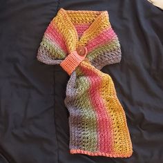 Beautiful, Handcrafted Keyhole Scarf, Gorgeous Colorway. Workable Button,Button, Be Worn On Either Side.. Perfect Fall Or Winter Scarf. New Without Tags. Fancy Scarf, Keyhole Scarf, Tie Dye Scarves, Crochet Triangle, Triangle Shawls, Triangle Scarf, Knit Infinity Scarf, Crochet Woman, Crochet Cowl