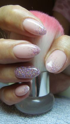 Gentle nails with glitter Partial Glitter Nails, Glitter Vacation Nails, Falling Glitter Nails, Pale Pink Nails With Glitter, Pastel Nails With Glitter, Light Pink Nails With Chrome, Pink Reflective Glitter Nails, Soft Pink Nail Designs, Birthday Glitter Nails