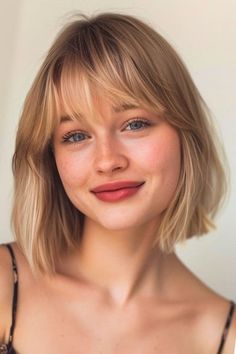 Hair With Bangs, Long Hair With Bangs, Hairstyles For Short Hair, Short Hair With Bangs, Short Blonde Hair, Medium Hair Cuts, Short Bob Hairstyles, Hair Dos, Hair Skin