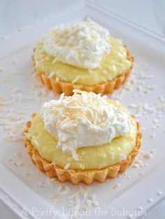 three cupcakes with white frosting and coconut on top are shown in two different pictures